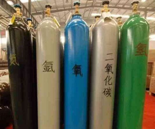 太原工業(yè)氣體氧氣，乙炔，氬氣，氮?dú)獾闹迫∨c用法